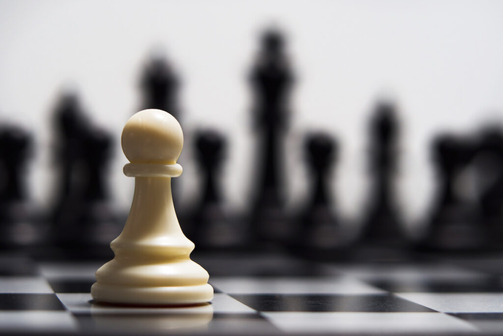 Satrançta geçer piyon örneği ve piyon stratejileri
